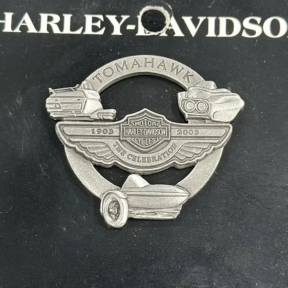 Harley-Davidson 100th Anniversary Vintage Limited Edition Pin and Coin Set